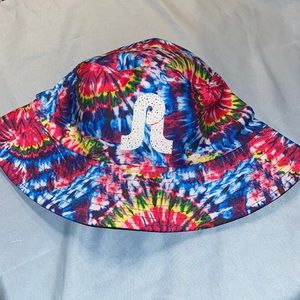 pretty lights tie dye bucket hat